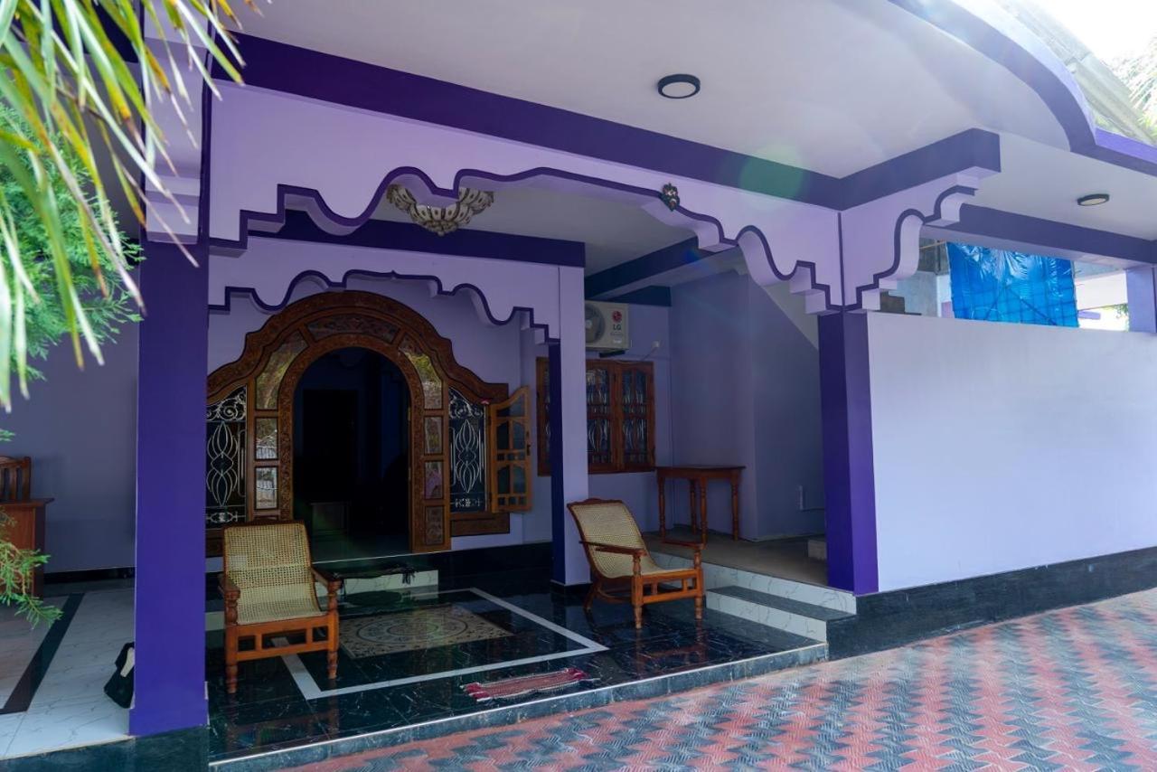 Snp Star Guest House Тринкомали Экстерьер фото