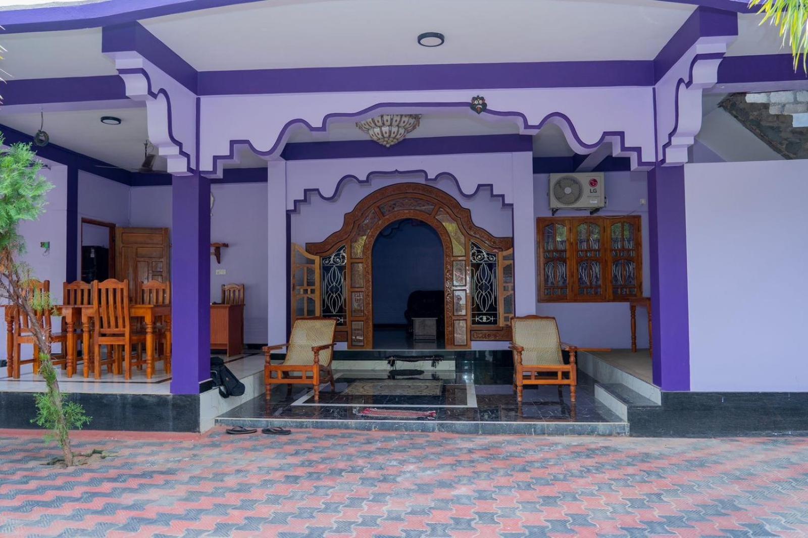 Snp Star Guest House Тринкомали Экстерьер фото