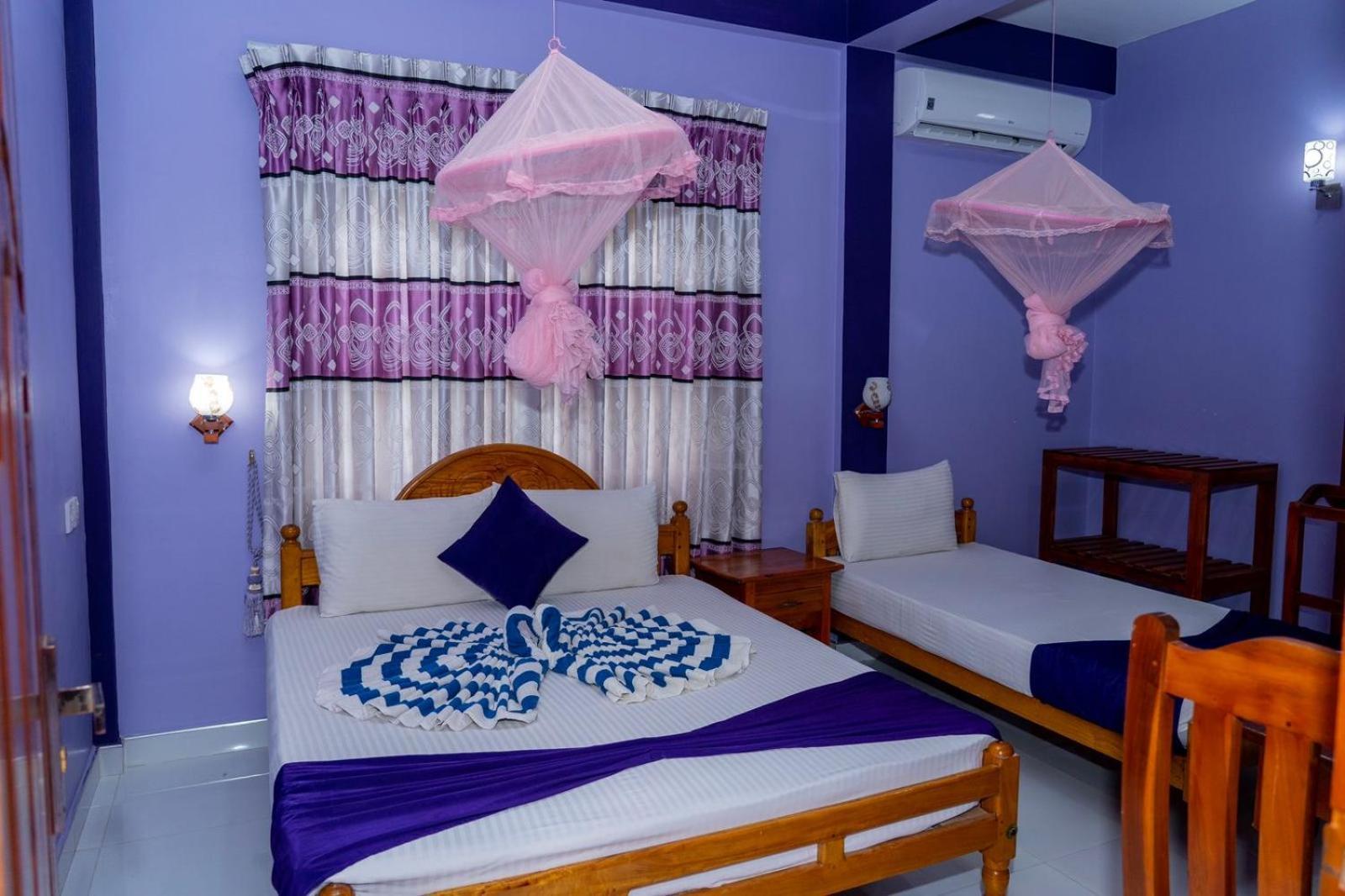 Snp Star Guest House Тринкомали Экстерьер фото