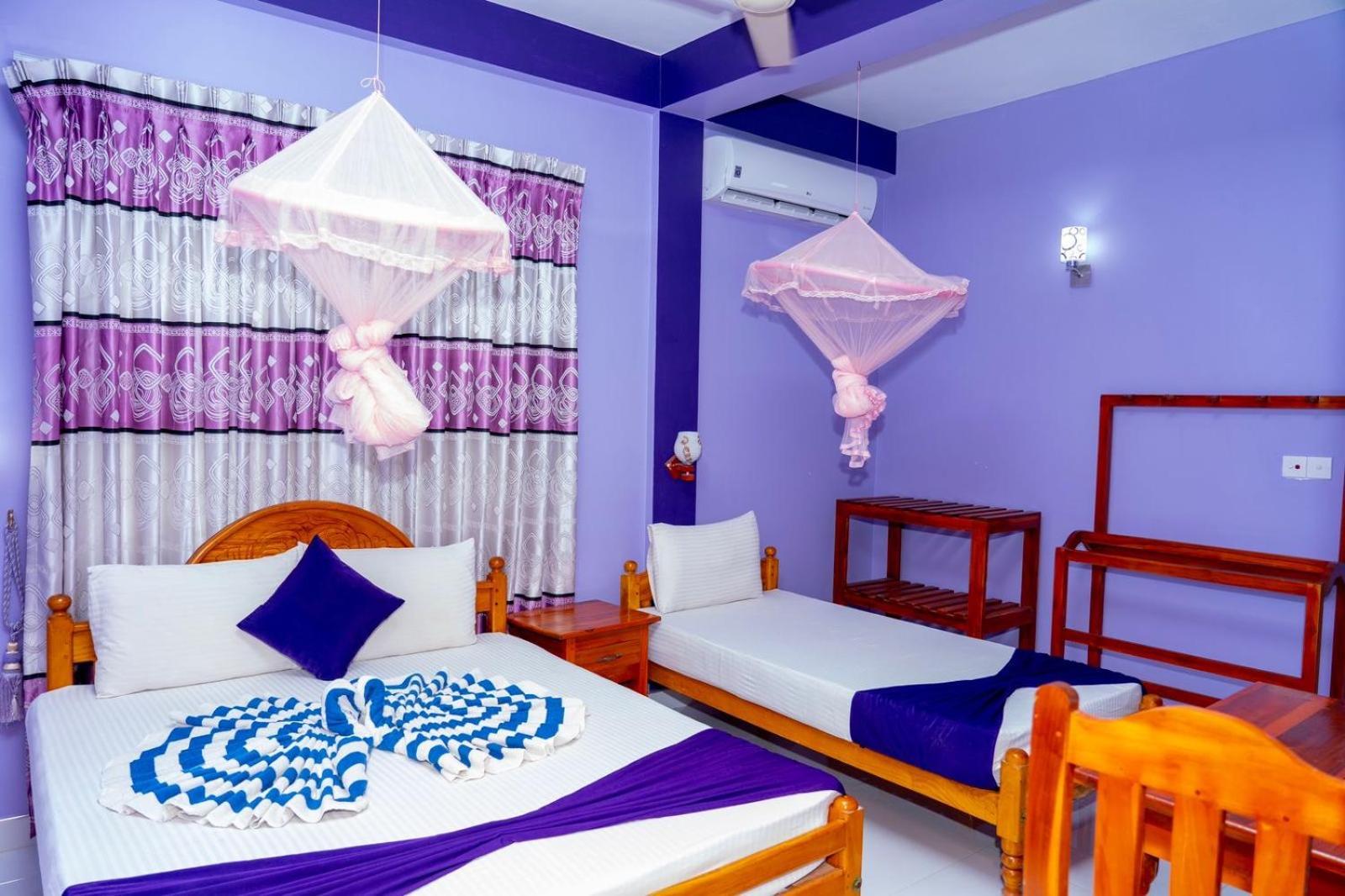 Snp Star Guest House Тринкомали Экстерьер фото