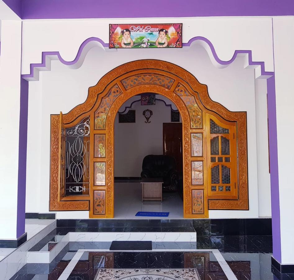 Snp Star Guest House Тринкомали Экстерьер фото